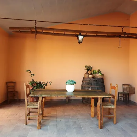 Campo Cantina Ginestra * غافورانا