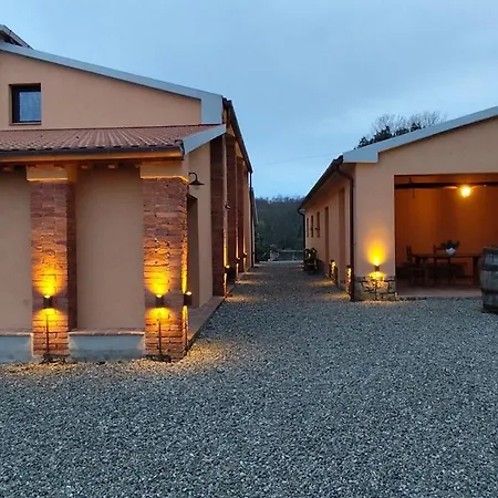 Campo Cantina Ginestra غافورانا